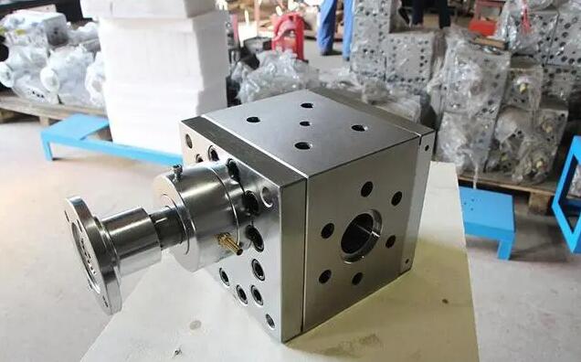 extruder melt pump