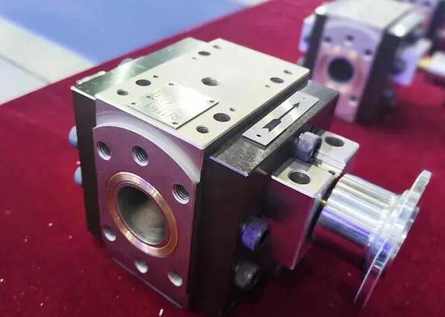 melt gear pump