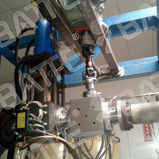 melt pump in extruder