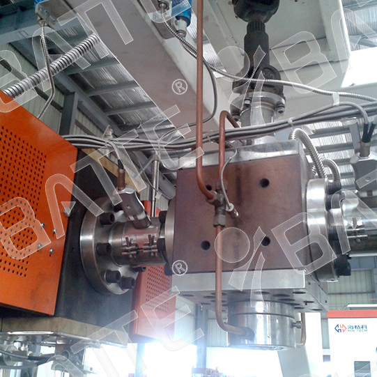 Plastic film extrusion melt pump