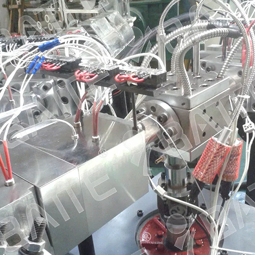 Polymer melt pump