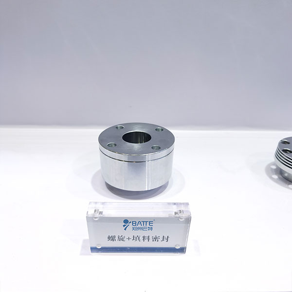 Melt Pump Screw + Packing Seal