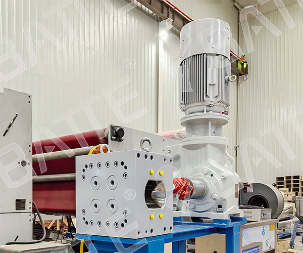 polymer booster melt pump