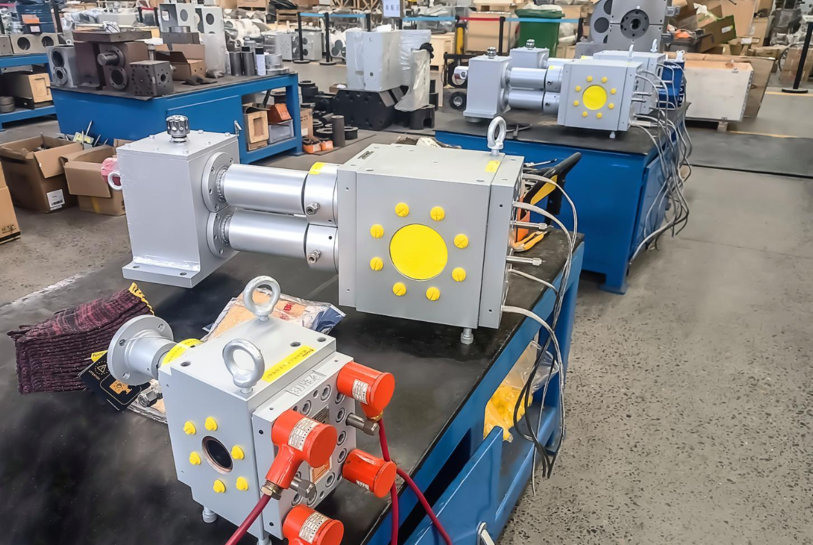 twin shaft melt pump