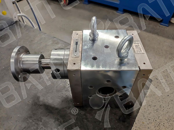 melt pump in extruder