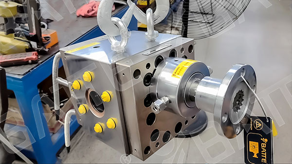melt pump for extrusion