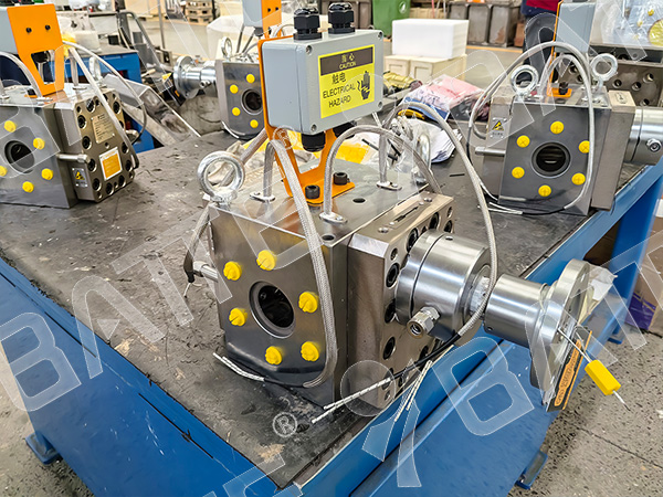 melt gear pump
