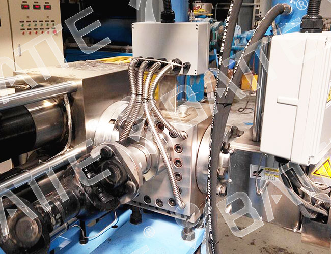 melt pump